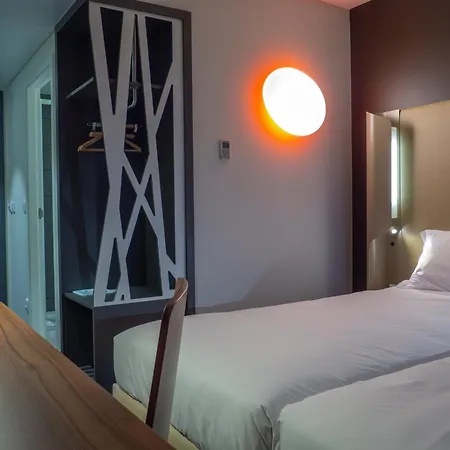 Otel Flag