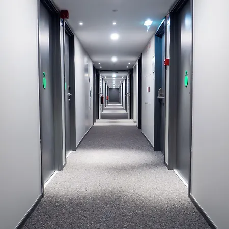 Flag Hotel 3*